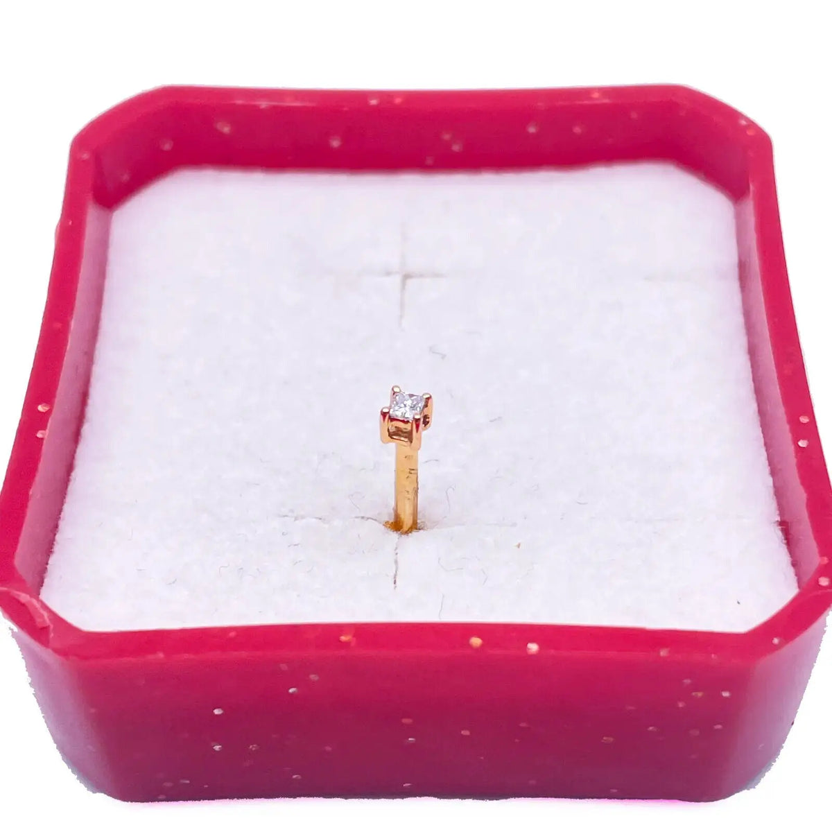 18ct White Or Yellow Gold Princess Diamond Nose Stud Pin 0.15ct 4 claw 3.4mm Body Piercings