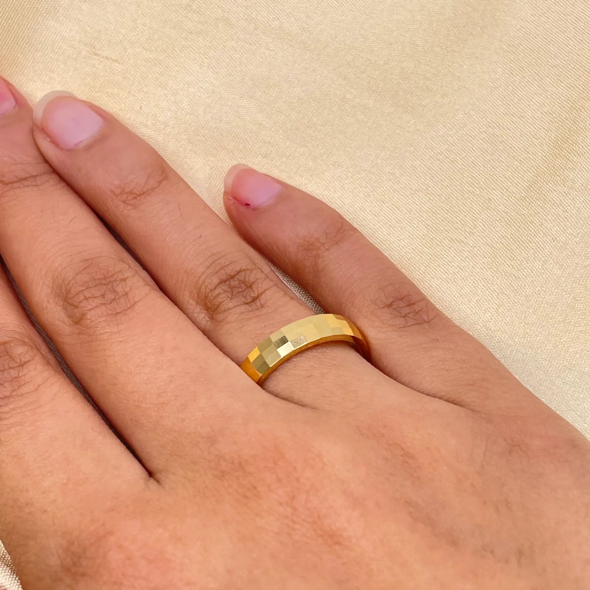 22ct Yellow Gold High Polished Women's Facetted Square Wedding Band 4mm