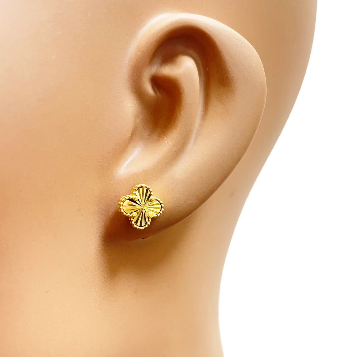 22ct Yellow Gold Small Diamond Cut Clover Stud Earrings 9mm Width