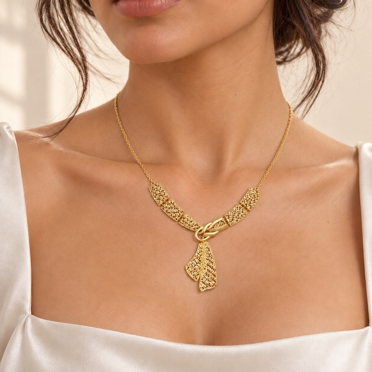 22ct Yellow Gold Scarf Knot Necklace & Earring Set Textured Panels