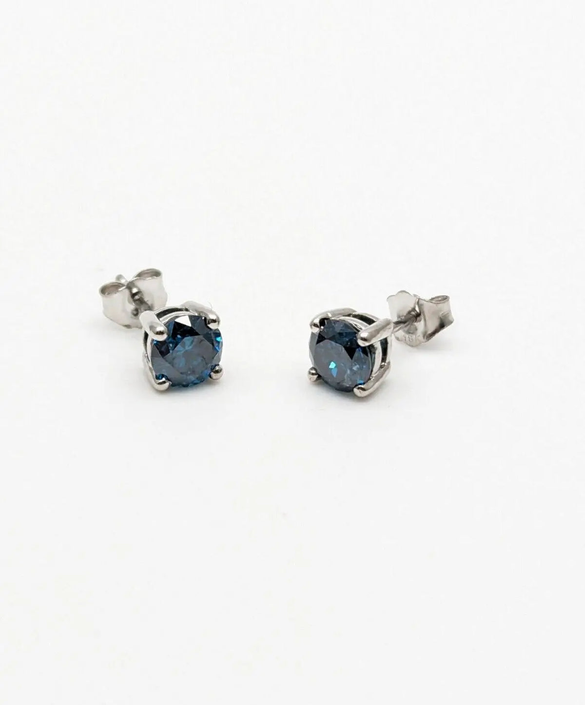 18ct White Gold Natural Teal Blue Diamond 4 Claw Ear Stud Earrings 1.60ct