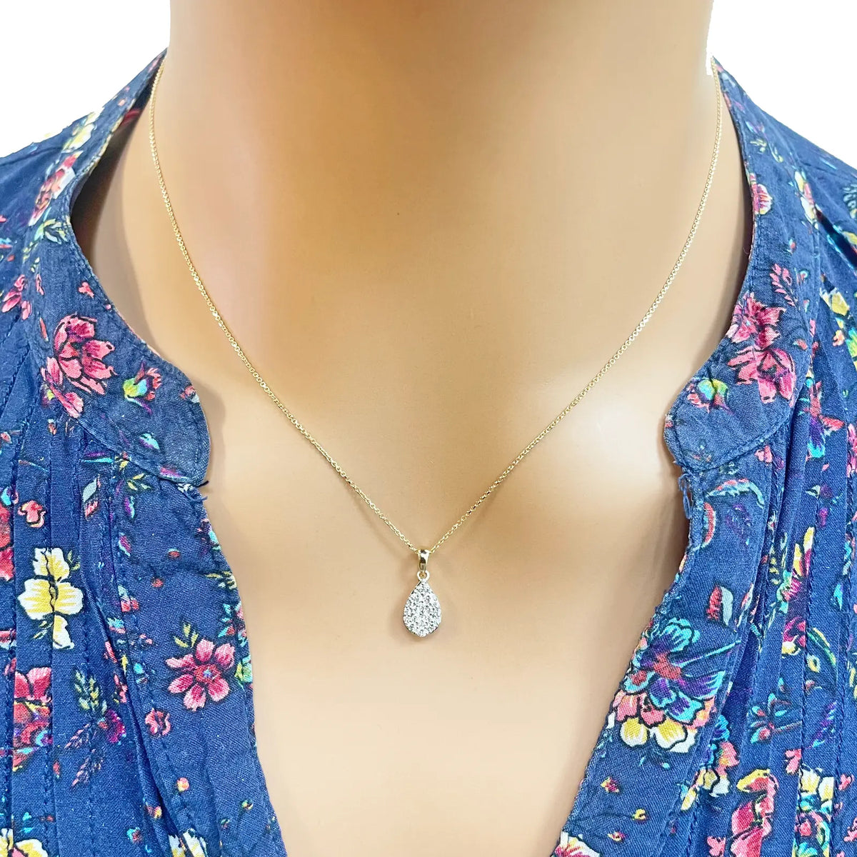 14ct Yellow Gold Round Diamond Pear Cluster Pendant 0.24ct 