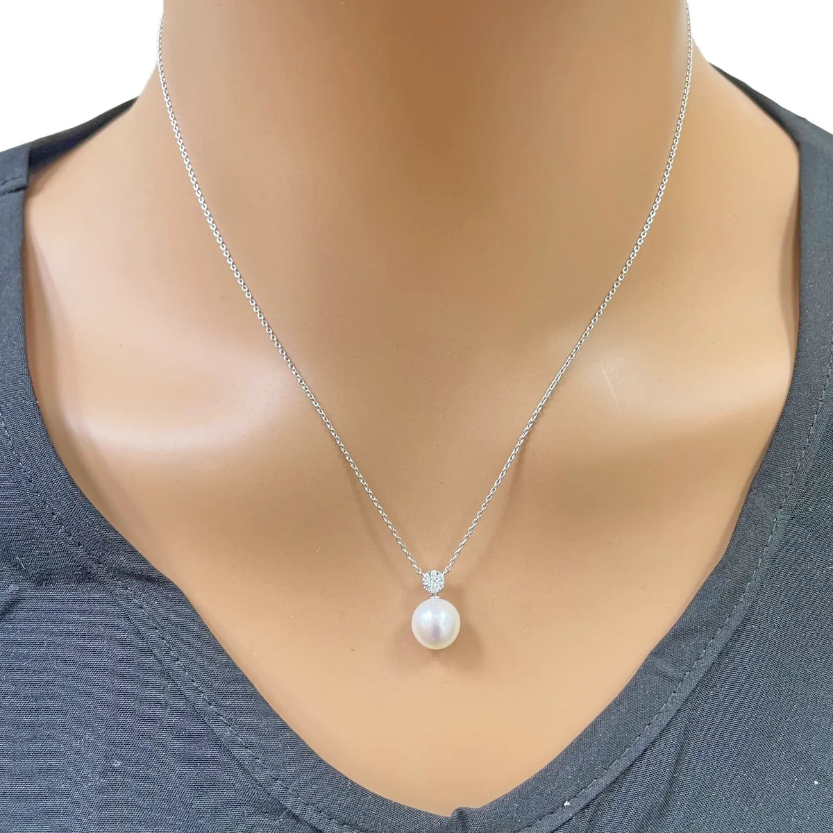 18ct Gold Natural Freshwater Pearl & Diamond Pendant Necklace 0.05ct 17 Inches 