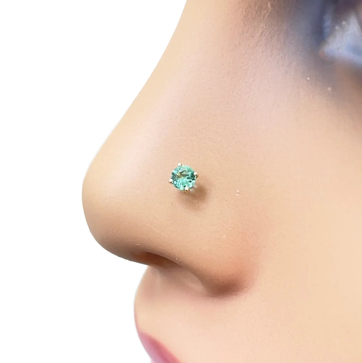 18ct Gold Natural Round Emerald 4-Claw Nose Stud Pin 0.10ct 2.9mm Width 