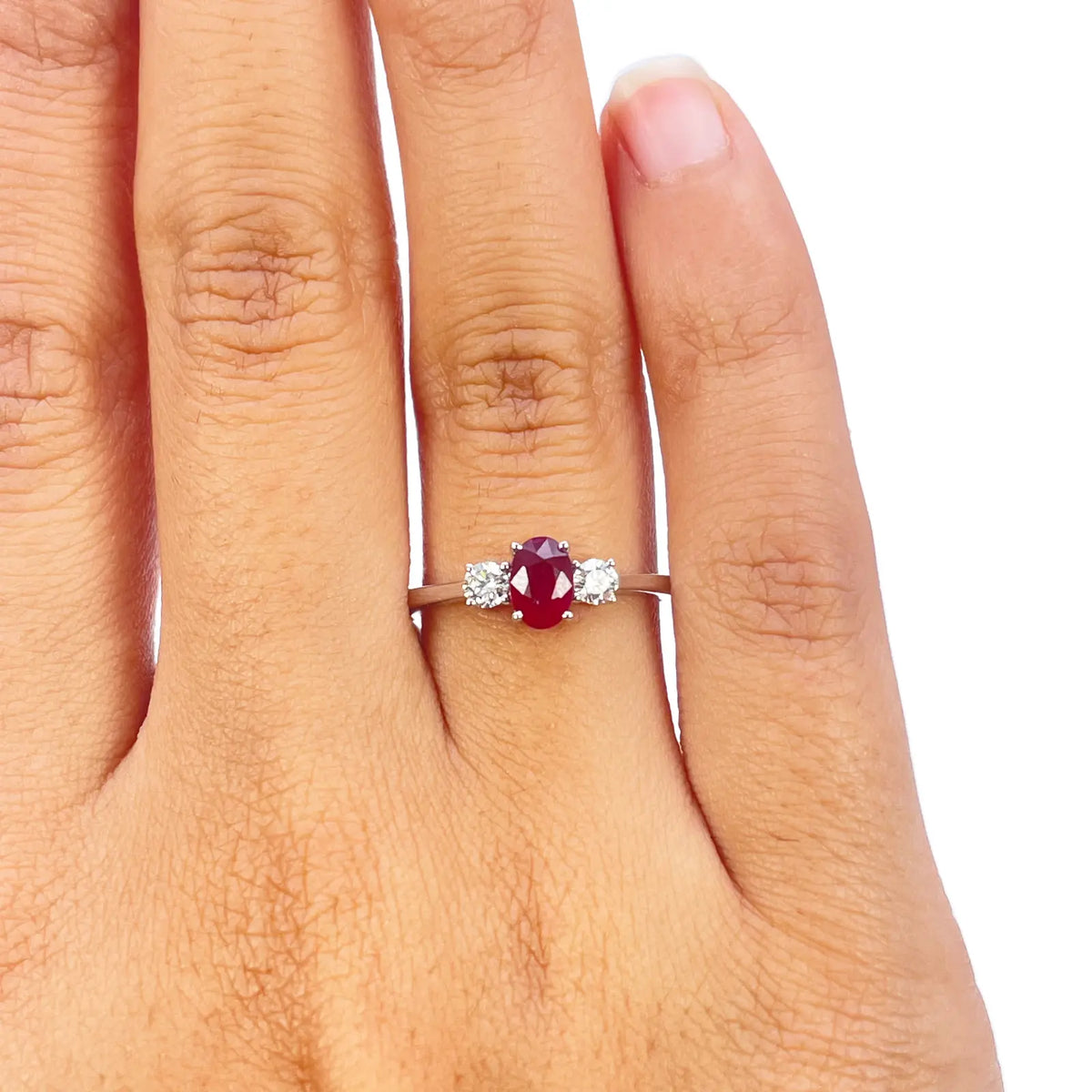 18ct Gold Ruby Diamond Ring Natural Round & Oval Cut Three-Stone 0.80ct  Diamond Ring