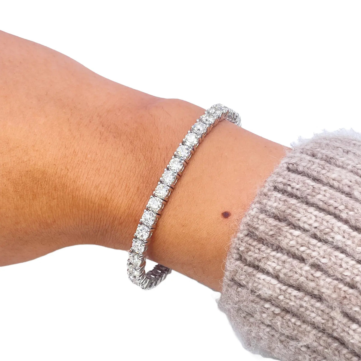 18ct White Gold Natural Diamond 4-Claw Tennis Bracelet 10.72ct 7  Diamond Bracelets
