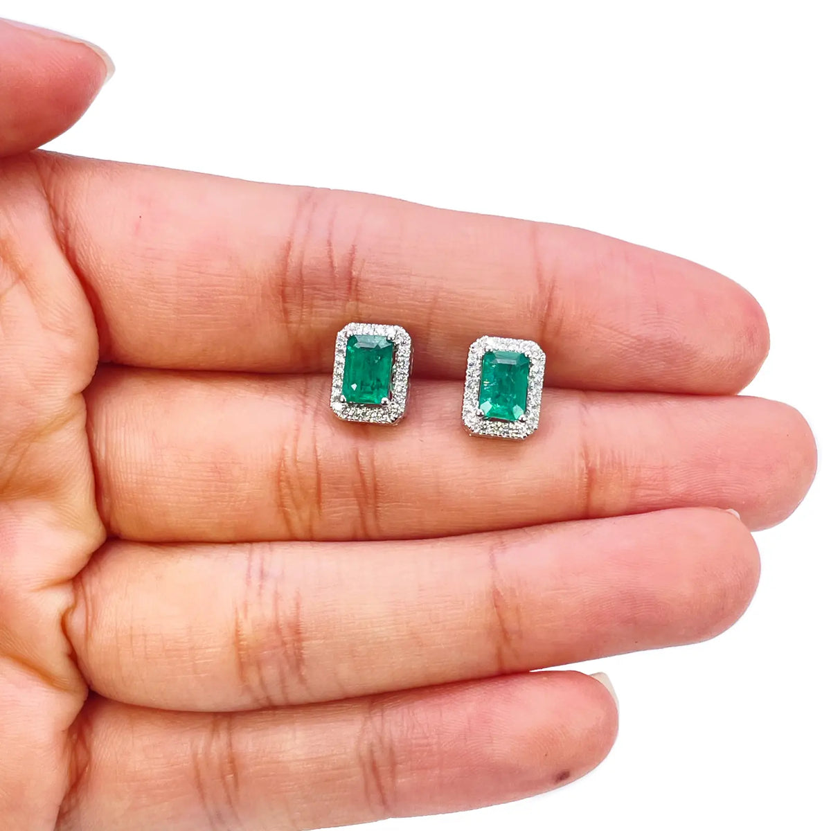 18ct White Gold Natural Emerald Diamond Round & Emerald Cut Stud Earrings 1.60ct 