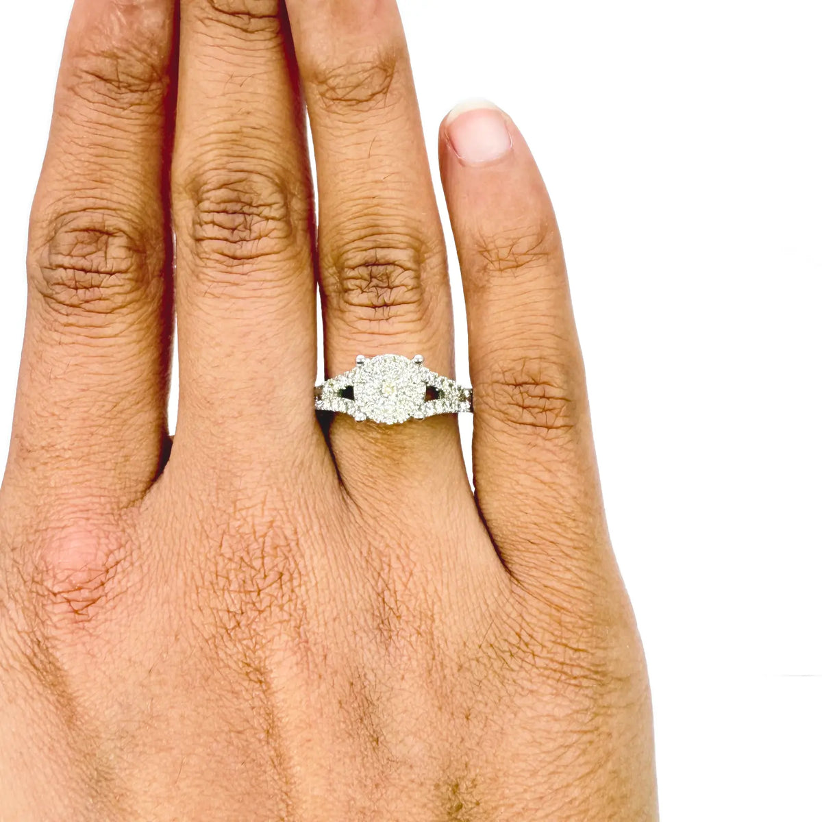 18ct White Gold Natural Round Diamond Cluster Split Shank Ring 1.00ct  Diamond Ring