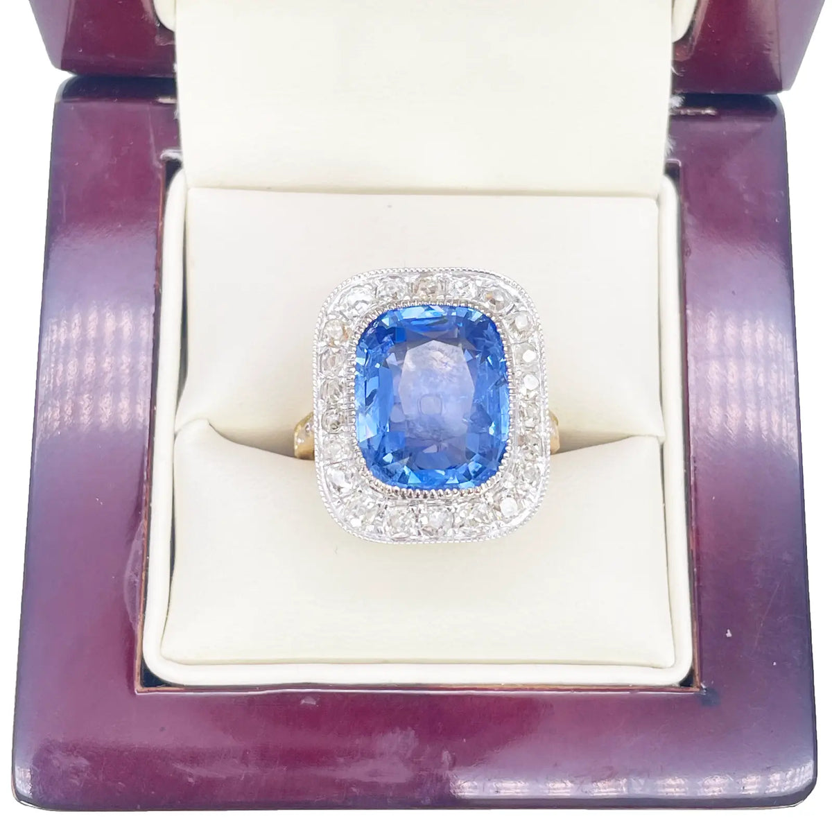 18ct Yellow Gold Natural Blue Sapphire Diamond Rectangular Cushion Ring 10.7ct  Diamond Ring