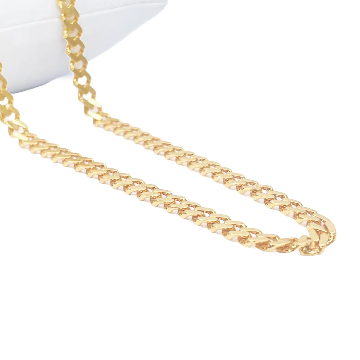 22ct Gold Cuban Link Curb Lightweight Chain Necklace 24 Inches 8.4mm Width 