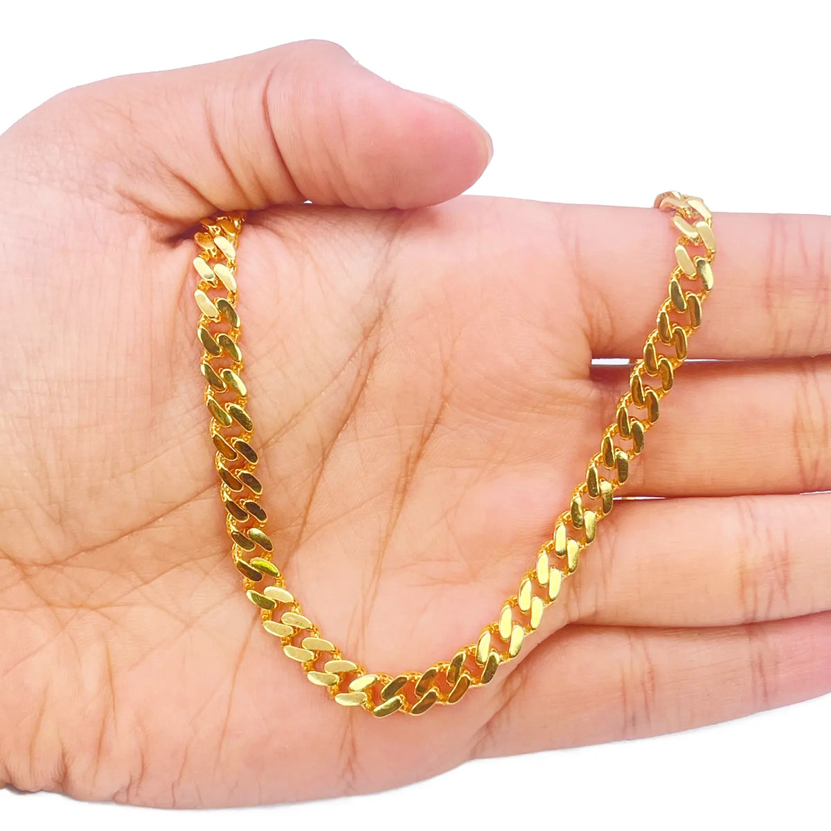 22ct Gold Cuban Link Curb Lightweight Chain Necklace 24 Inches 8.4mm Width 