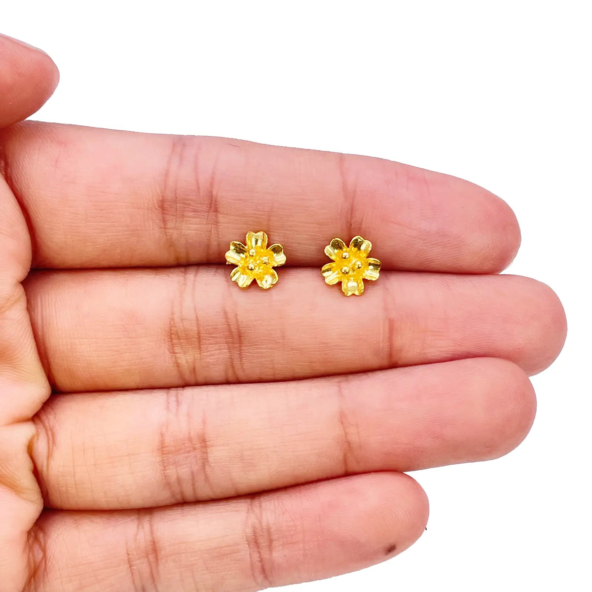 22ct Gold Floral Stud Earrings High Polish Flower Design 7.8mm Width 