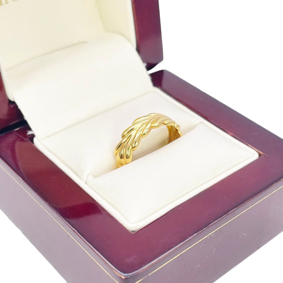 22ct Gold Leaf Ring High Polished Floral Design 5.7 mm Width Size M 