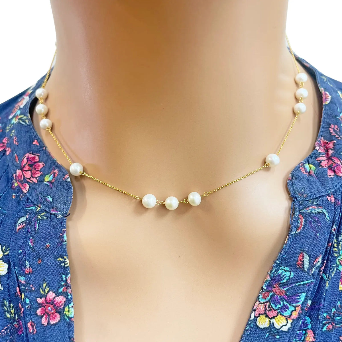 22ct Yellow Gold Beautiful Ladies Freshwater Pearl Necklace 16'' inches 