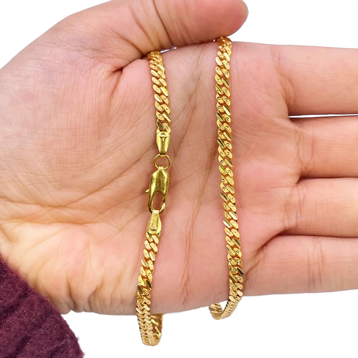 22ct Yellow Gold Curb Chain Necklace 22 Inches 4mm Width 