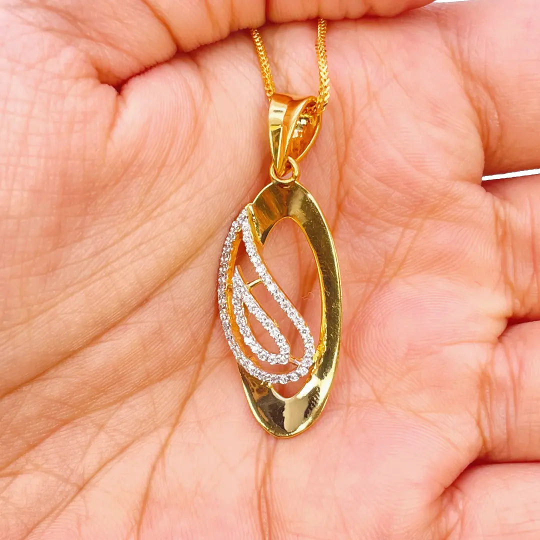 22ct Yellow Gold Floral Sparkly Leaf Pendant, Chain & Stud Earrings Set 