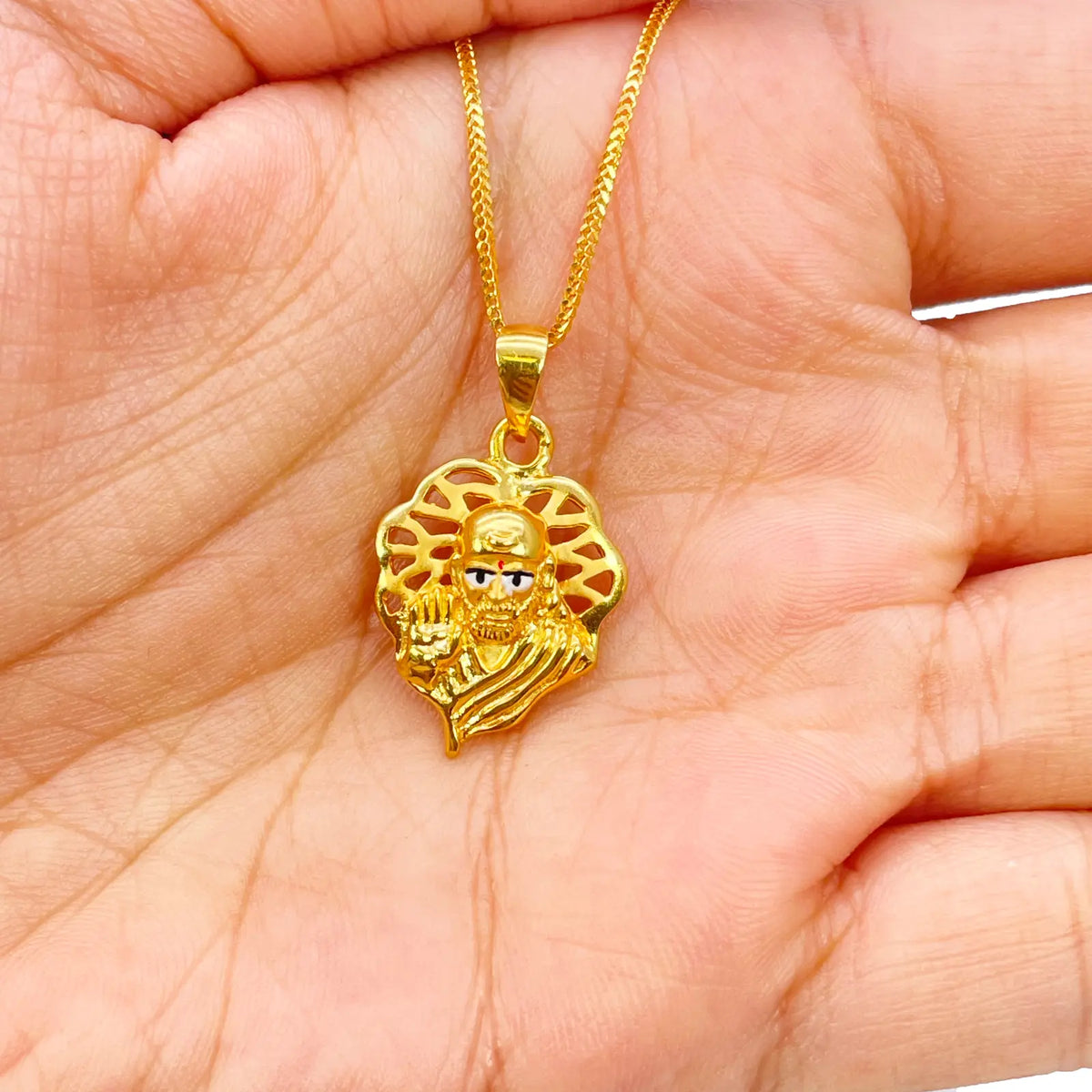 22ct Yellow Gold High Polished Sai Baba Pendant 22mm Length 