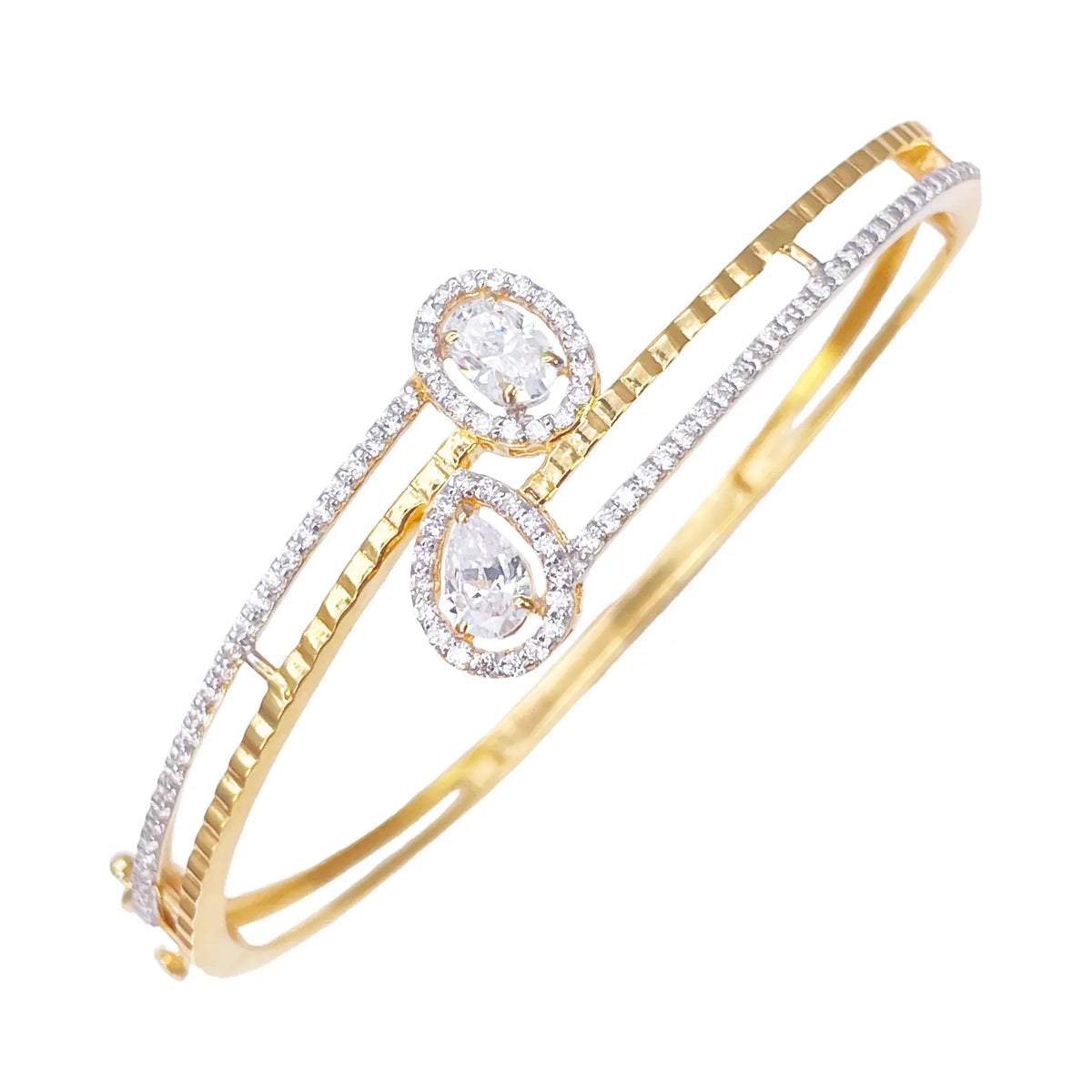 22ct Yellow Gold Ladies Beautiful Sparkly Cubic Zirconia Oval Bangle Bracelet Diameter 2.2inch 