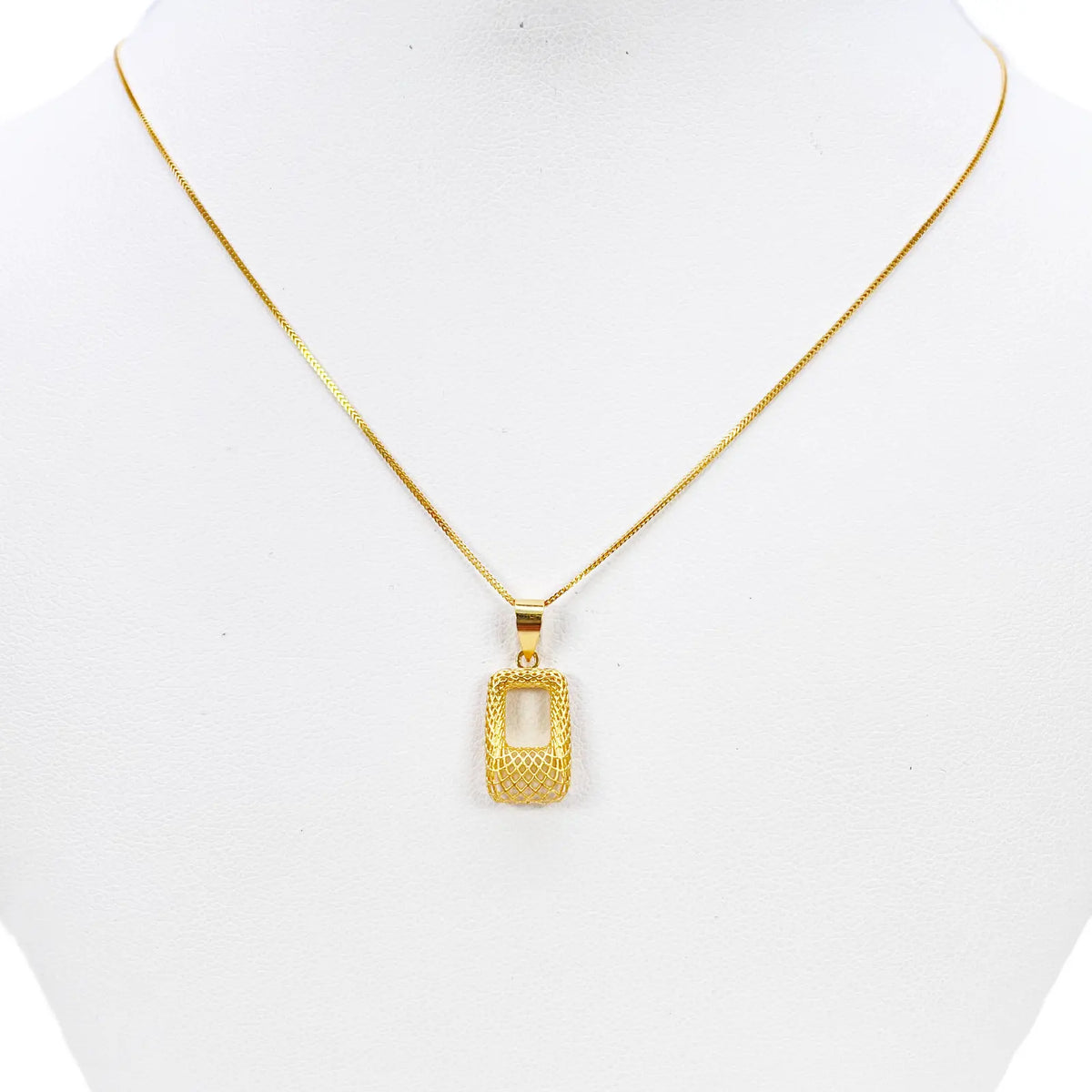 22ct Yellow Gold Mesh Matt Big Rectangle Pendant 20mm Length 