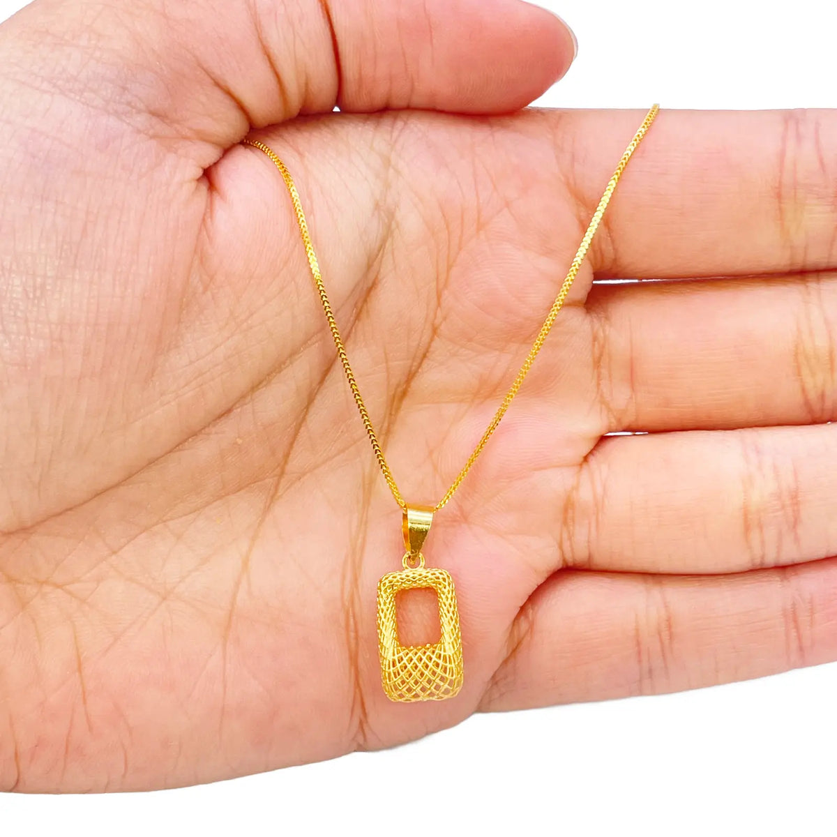 22ct Yellow Gold Mesh Matt Big Rectangle Pendant 20mm Length 