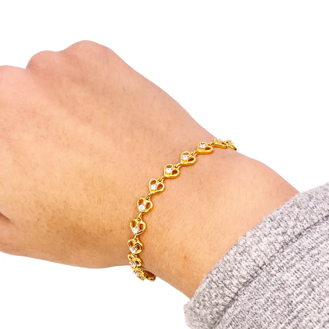 22ct Yellow Gold & Cubic Zirconia Fancy Heart Bracelet 7 inches 