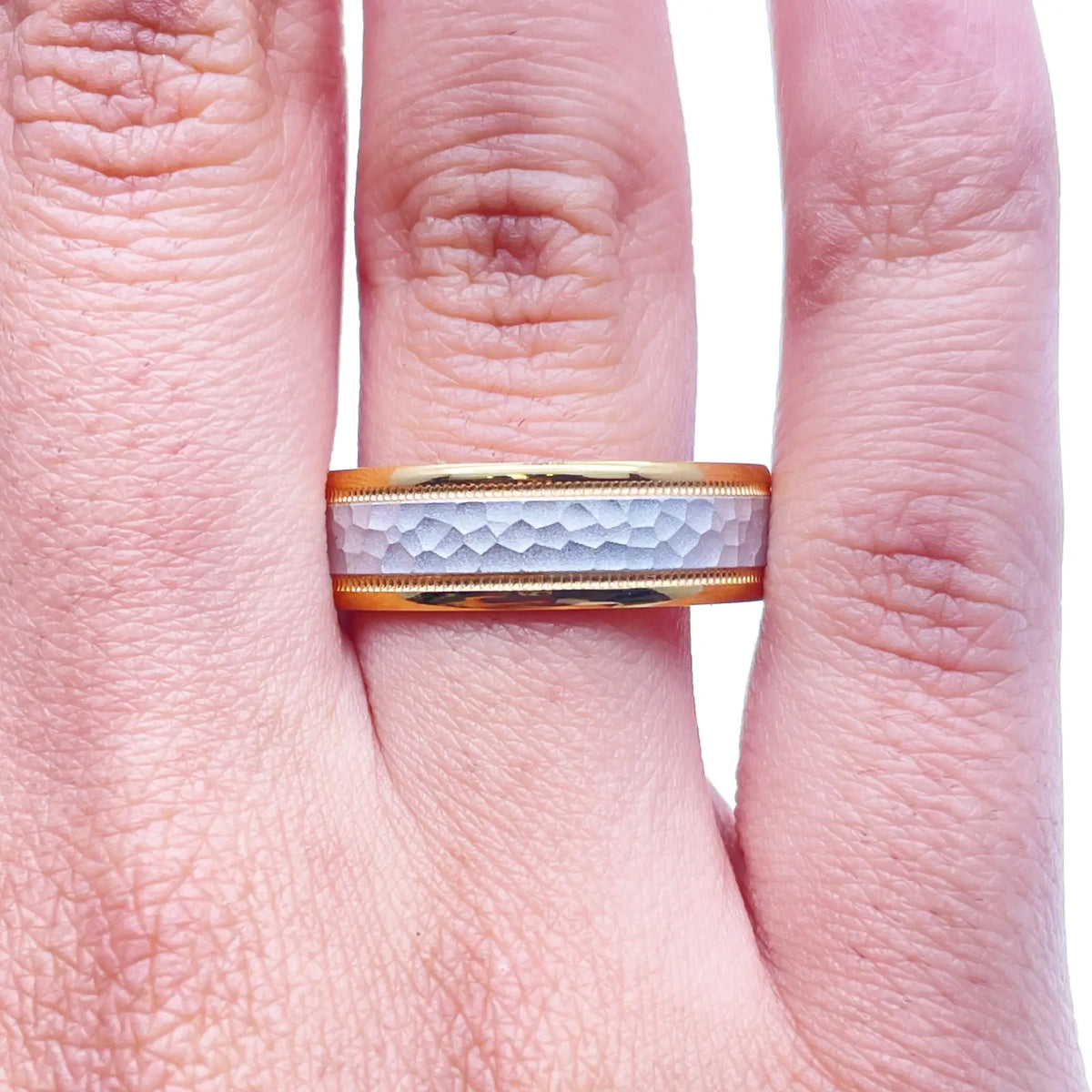 18ct Yellow/White Gold Bicolour Mens Wedding 6mm Band Hammered & Milgrain Middle 